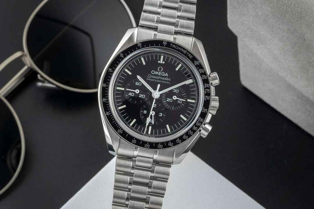  Omega Speedmaster Professional Moonwatch Chronograph Ref. 310.30.42.50.01.002 B&P 2025 