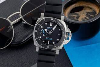 Thumbnail von Panerai Luminor Submersible Stahl Automatik Herrenuhr PAM00683 B&P