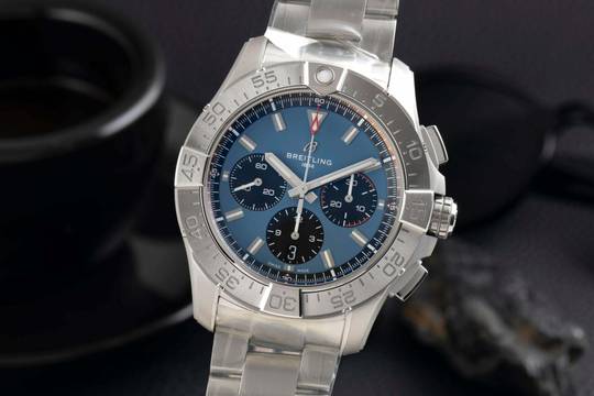  Breitling Avenger B01 Chronograph 44 Edelstahl Ref. AB0147101C1A1 