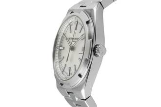 Thumbnail von Vacheron Constantin Overseas Automatik Herrenuhr Ref. 4500V/110A-B126 B&P 2017