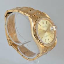 Thumbnail von Rolex Oyster Perpetual Date 15238 champagne dial yellow gold 18KT Full Set Like NEW