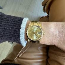 Thumbnail von Rolex Oyster Perpetual Date 15238 champagne dial yellow gold 18KT Full Set Like NEW
