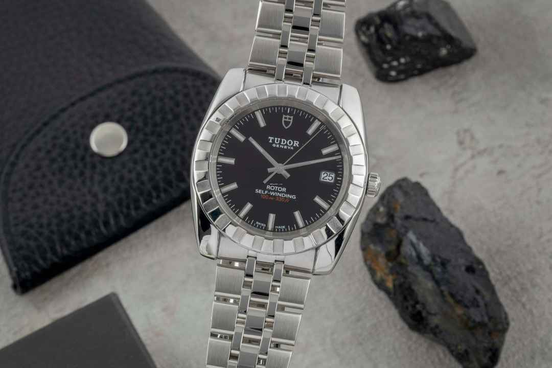  Tudor Classic Date 38 Black Dial Automatik Edelstahl Herrenuhr Ref. 21010 