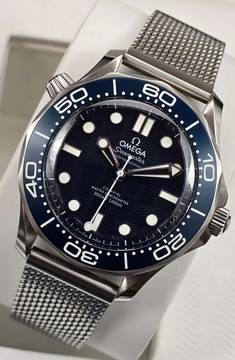 Omega Seamaster Diver 300 M 210.30.42.20.03.002 James Bond 007 60th Anniversary Very Good Full Set 2-2024