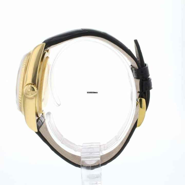  Rolex Day-Date 36 Yellow Gold Black Dial 