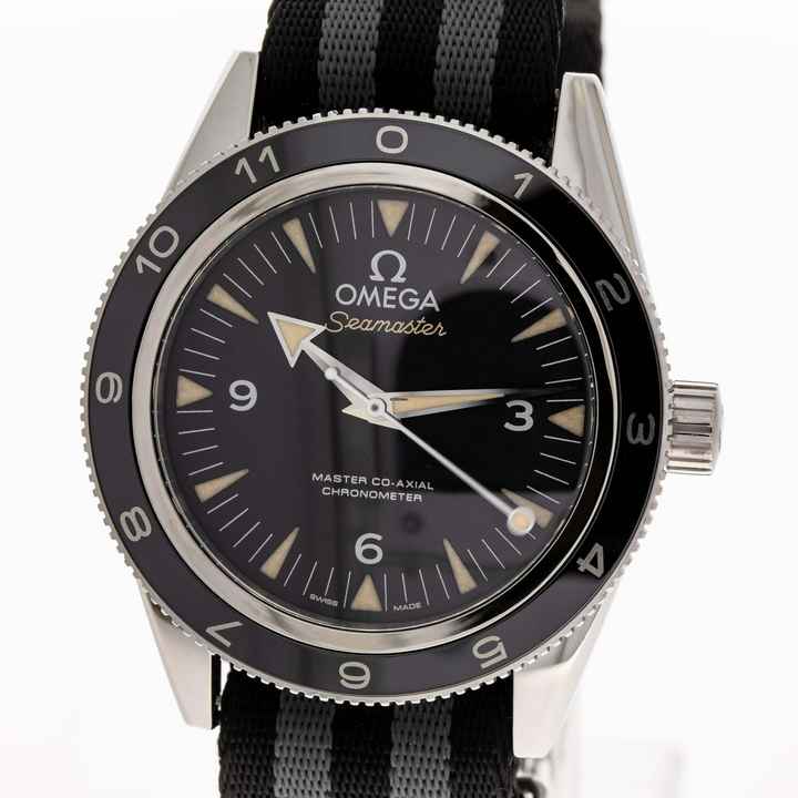  Omega Seamaster 300 Spectre – 233.32.41.21.01.001 – like NEW – 2015 Full Set 