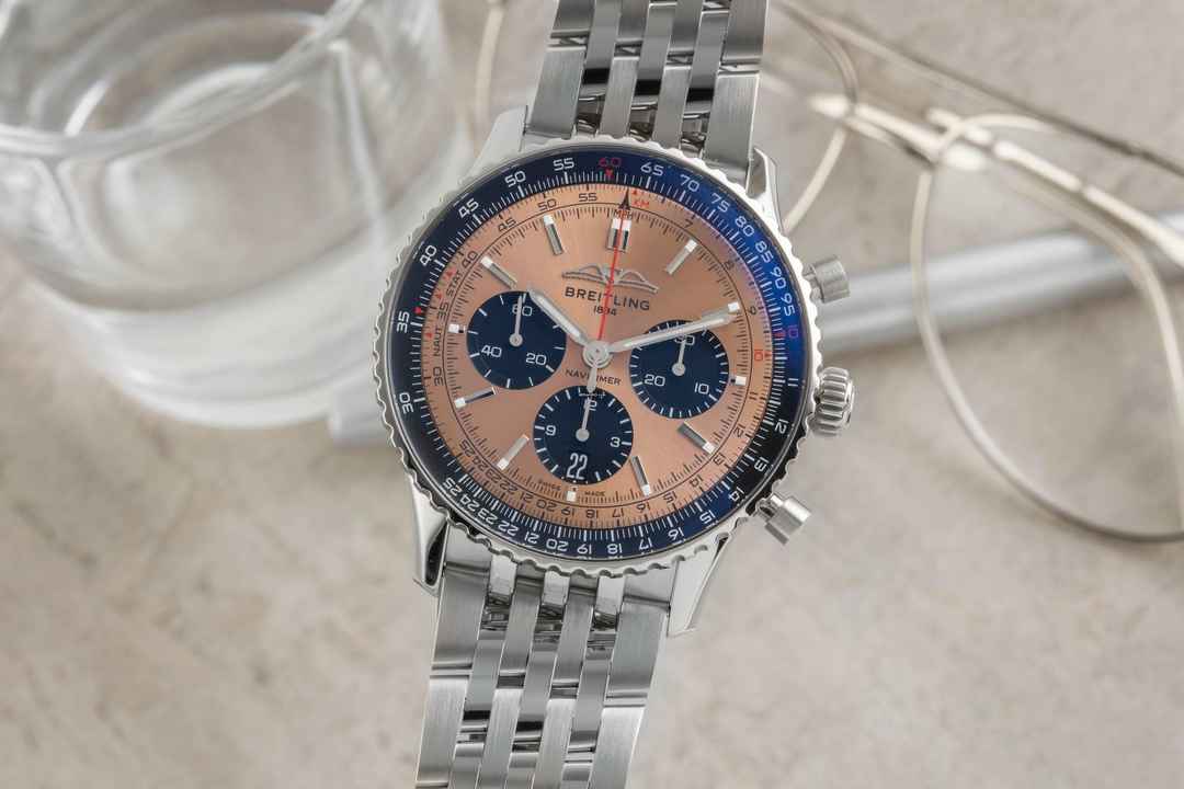  Breitling Navitimer 1 B01 Chronograph Kupfer Automatik AB0138241K1A1 B&P 2022 