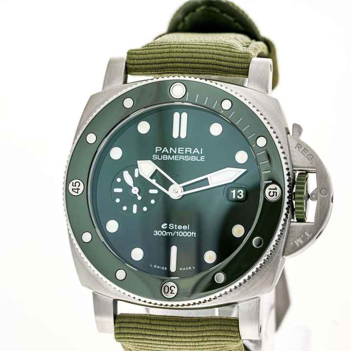  Panerai Submersible Quarantaquattro Verde 44 – PAM 01287 – like NEW – 11/2022 Full Set 