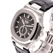 Thumbnail von Patek Philippe Nautilus Annual Calendar – 5726A-001 – like NEW – 07/2019 Full Set