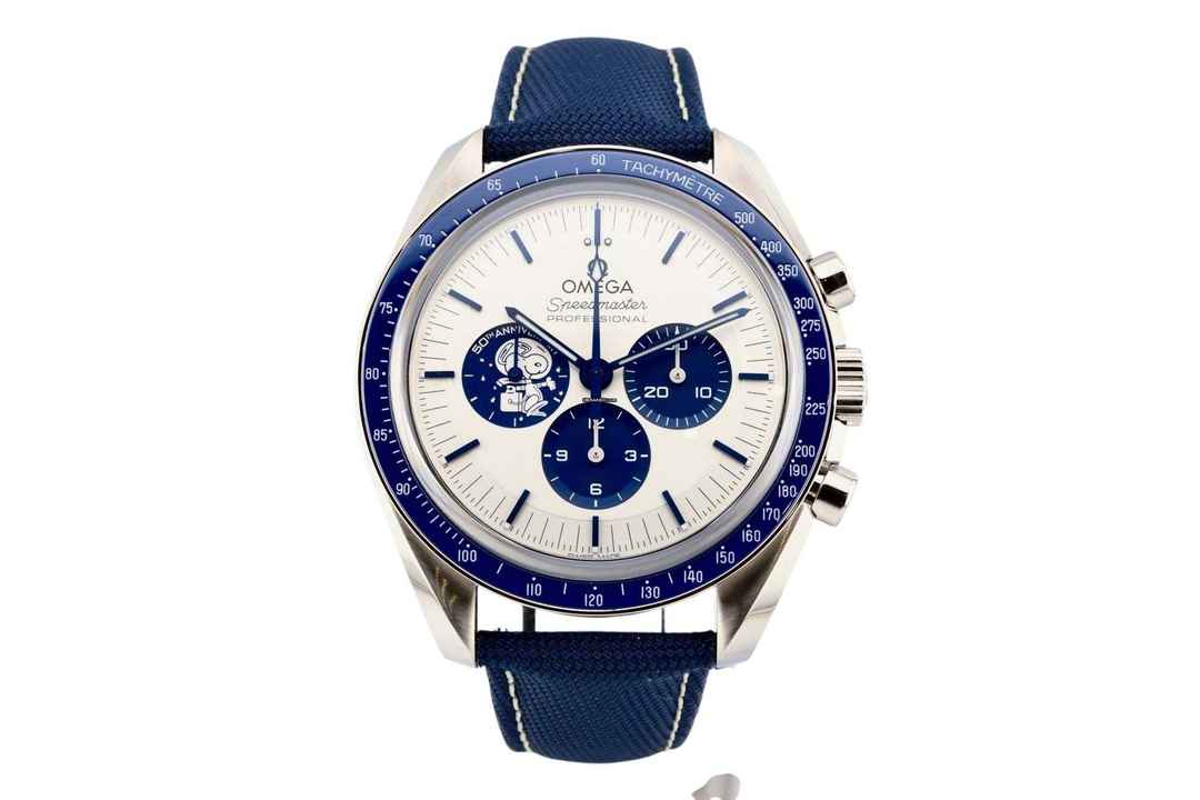  Omega Speedmaster Professional Moonwatch Apollo 13 50th Anniversary Snoopy - 310.32.42.50.02.001 2025 