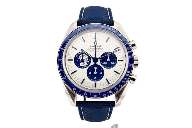  Omega Speedmaster Professional Moonwatch Apollo 13 50th Anniversary Snoopy - 310.32.42.50.02.001 2025 