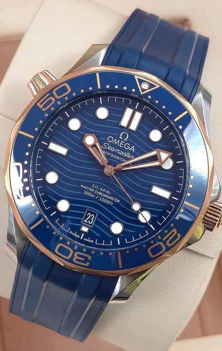 Omega Seamaster Diver 300 M 42mm 210.22.42.20.03.002 quadrante blu Sedna Gold/Acciaio Ottimo Completo di tutto 11-2023