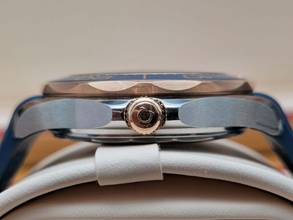 Thumbnail von Omega Seamaster Diver 300 M 42mm 210.22.42.20.03.002 esfera azul Sedna Gold/Acero Muy buen estado Juego completo 11-2023