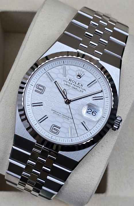 Rolex Land-Dweller 40mm 127334 Oystersteel a bílé zlato Nepoužitý / Nový stav Kompletní sada 3-2026