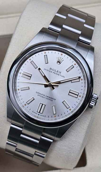 Rolex Oyster Perpetual 41mm 134300 stříbrný velmi dobrý plný set 11-2025