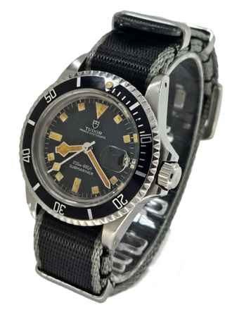 Boîtier Tudor Submariner Snowflake Rolex - cadran en tritium noir