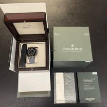 Thumbnail von オーデマ・ピゲ ロイヤルオーク オフショア クロノグラフ オフショア クロノ カーボン - FS 2012 ドイツ語 - Ref. 26400AU.OO.A002CA.01