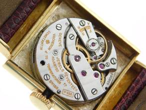 Thumbnail von Vacheron Constantin Tank Vintage Tank 18 karaats geelgoud RARE Kaliber V 458 Handopwinding 25 x 35 mm ongereviseerd originele staat Zeldzaam C 458