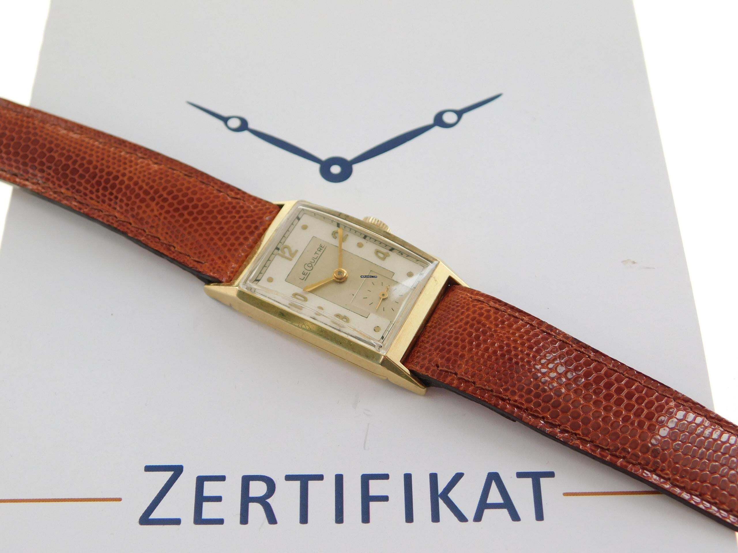 Thumbnail von Jaeger-LeCoultre Classic Le Coultre Tank - Rare Vintage 14K Gelbgold Kaliber 438/4 C W frühe Le Coultre Herrenuhr massiv Gelbgold