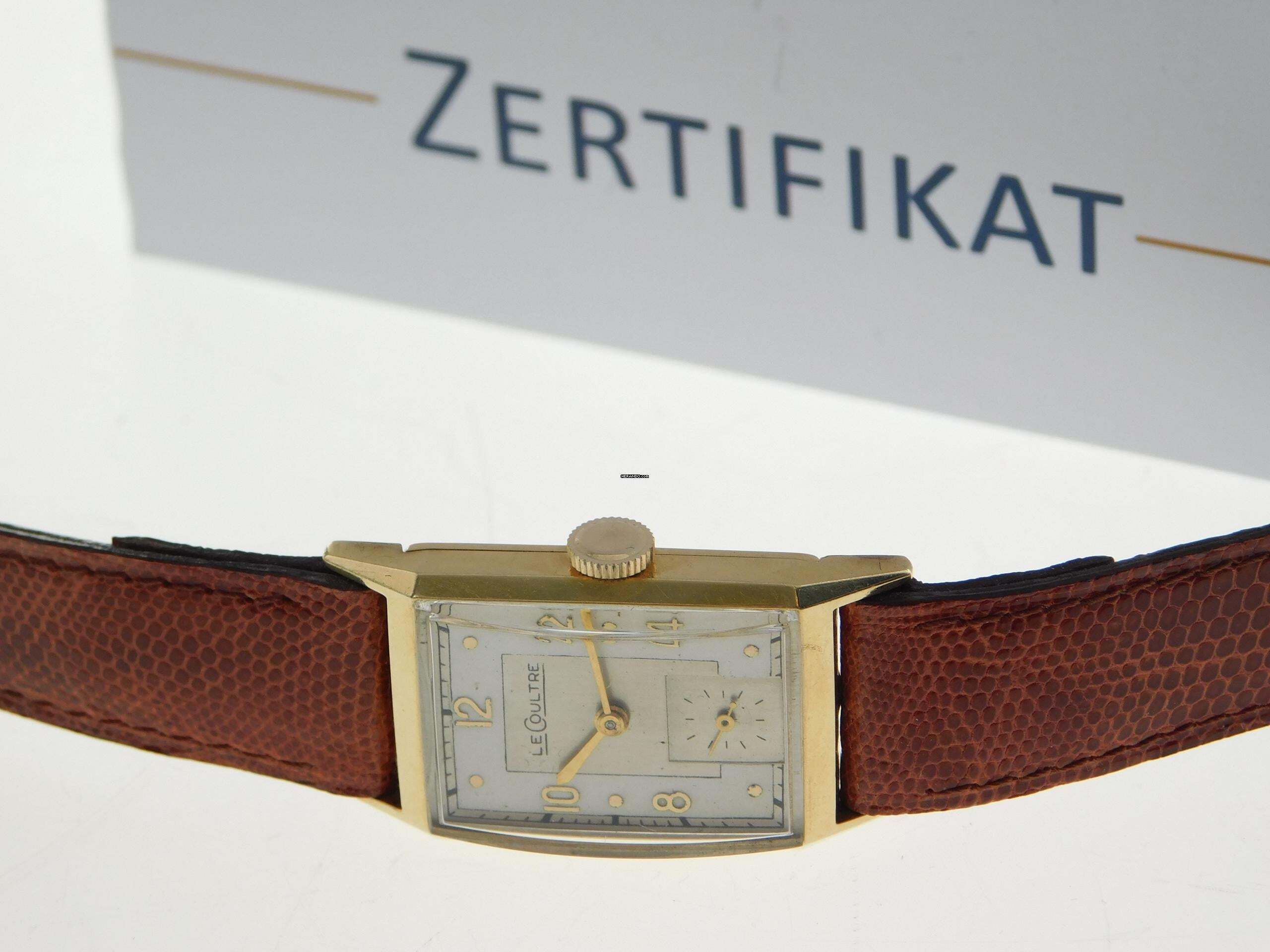 Thumbnail von Jaeger-LeCoultre Classic Le Coultre Tank - Rare Vintage 14K Gelbgold Kaliber 438/4 C W frühe Le Coultre Herrenuhr massiv Gelbgold