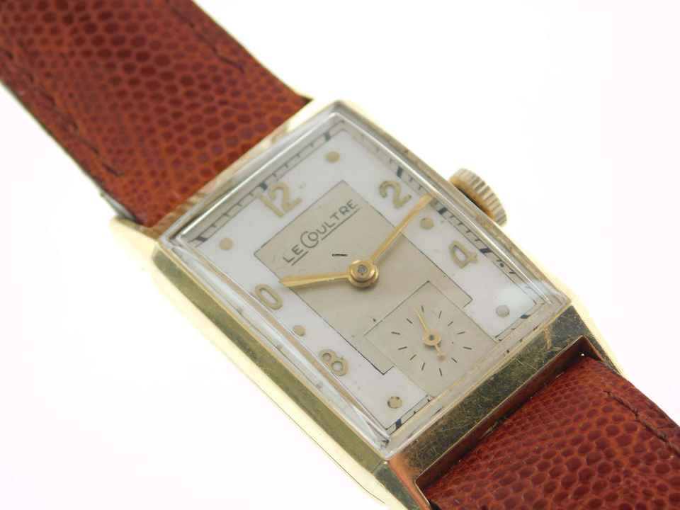 Jaeger-LeCoultre Classic Le Coultre Tank - Rara vintage de oro amarillo de 14K, calibre 438/4 C W, reloj de caballero Le Coultre temprano, macizo de oro amarillo