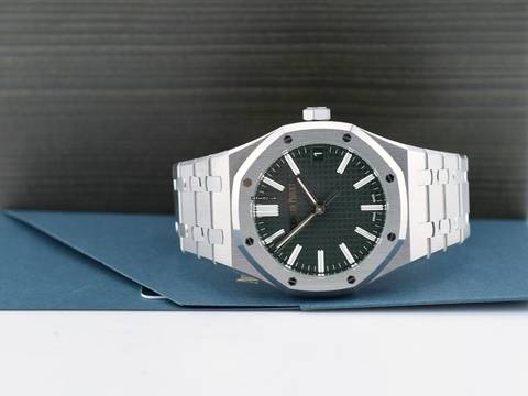 Audemars Piguet Royal Oak Quadrante Verde Come Nuovo Set Completo 2025