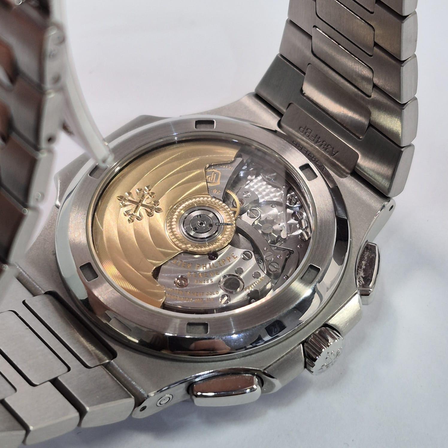 Thumbnail von Patek Philippe Nautilus Travel Time Flyback Chronograph 40,5 mm Komplett