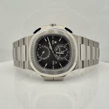 Thumbnail von Patek Philippe Nautilus Travel Time Flyback Chronograph 40,5 мм Полностью