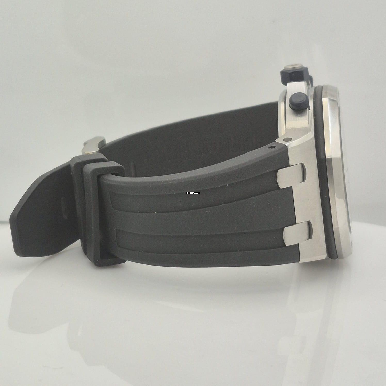 Thumbnail von Audemars Piguet Royal Oak Offshore Chronograph Navy 42mm Automático Completo