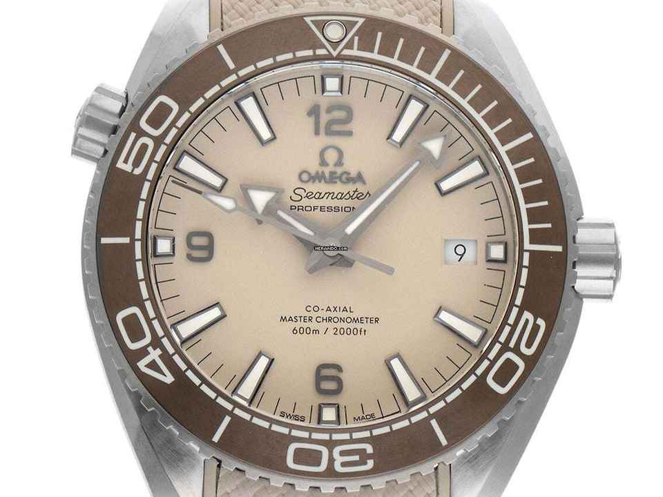  Omega Seamaster Planet Ocean 600M Ref.215.32.44.21.09.001 2025 Full Set Ungetragen Seamaster Planet Ocean 600M Faltschließe 