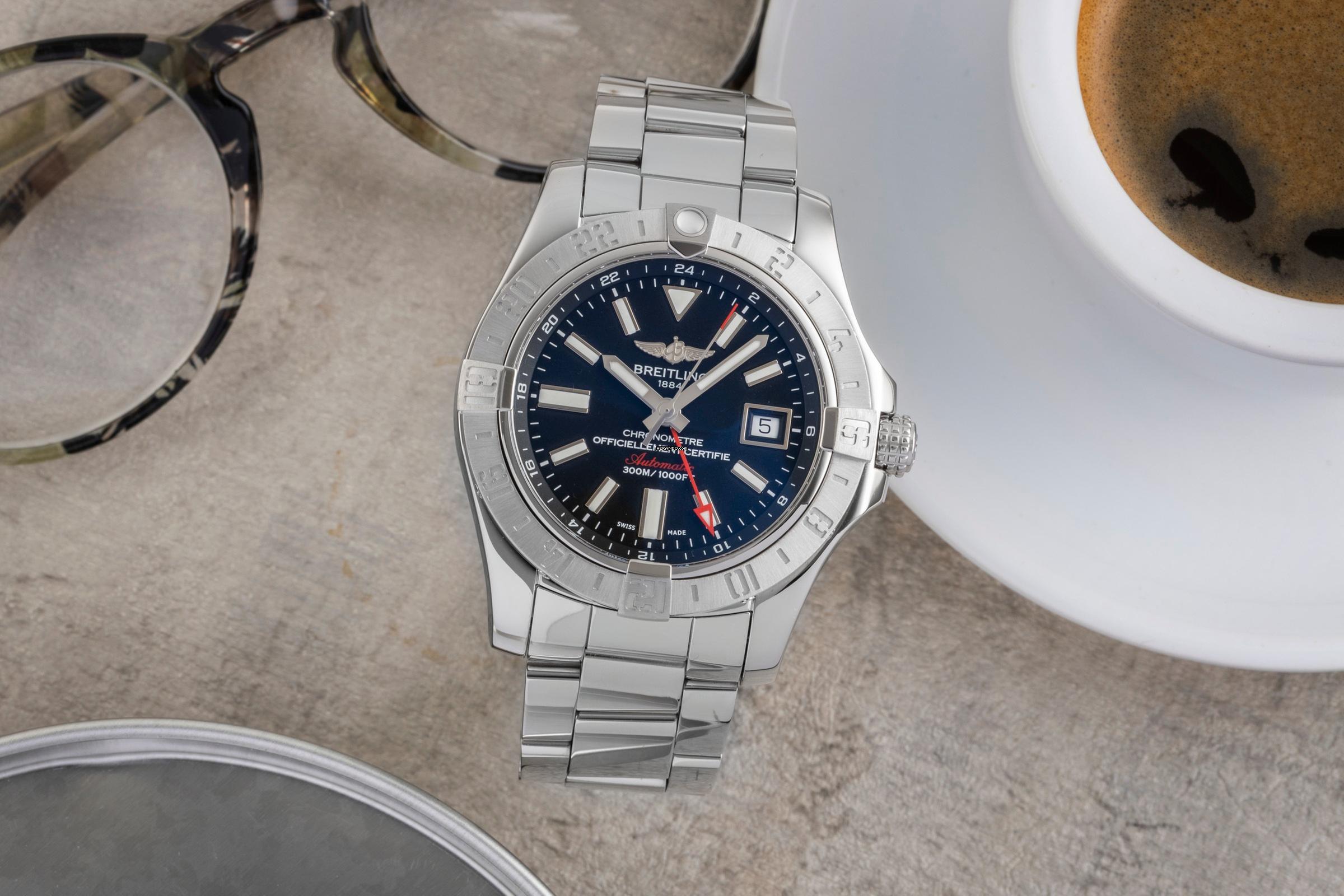 Breitling Avenger II GMT Çelik Otomatik Erkek Saat Ref. A32390111B1A1 B&P 2020