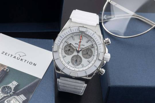 Breitling Superchronamat B01 44 Japan Edition Ref.AB0136A71A1S1 B&P