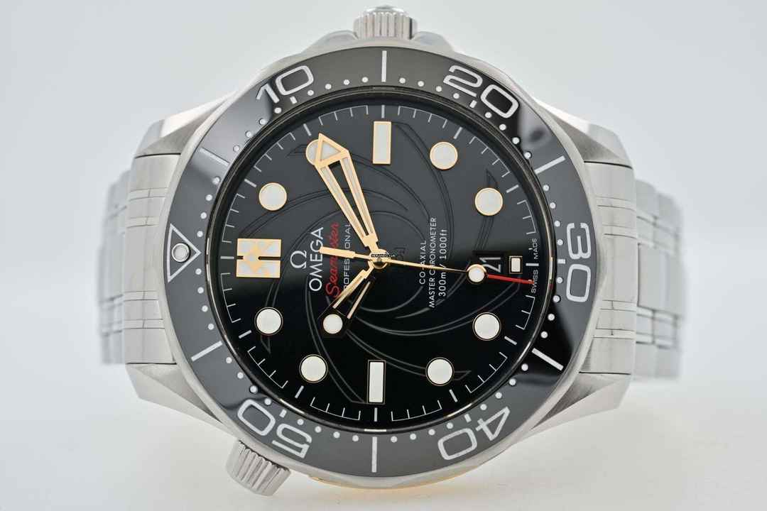  Omega Seamaster Diver 300 M Professional Diver 300 Limited James Bond 007 21022422001004 
