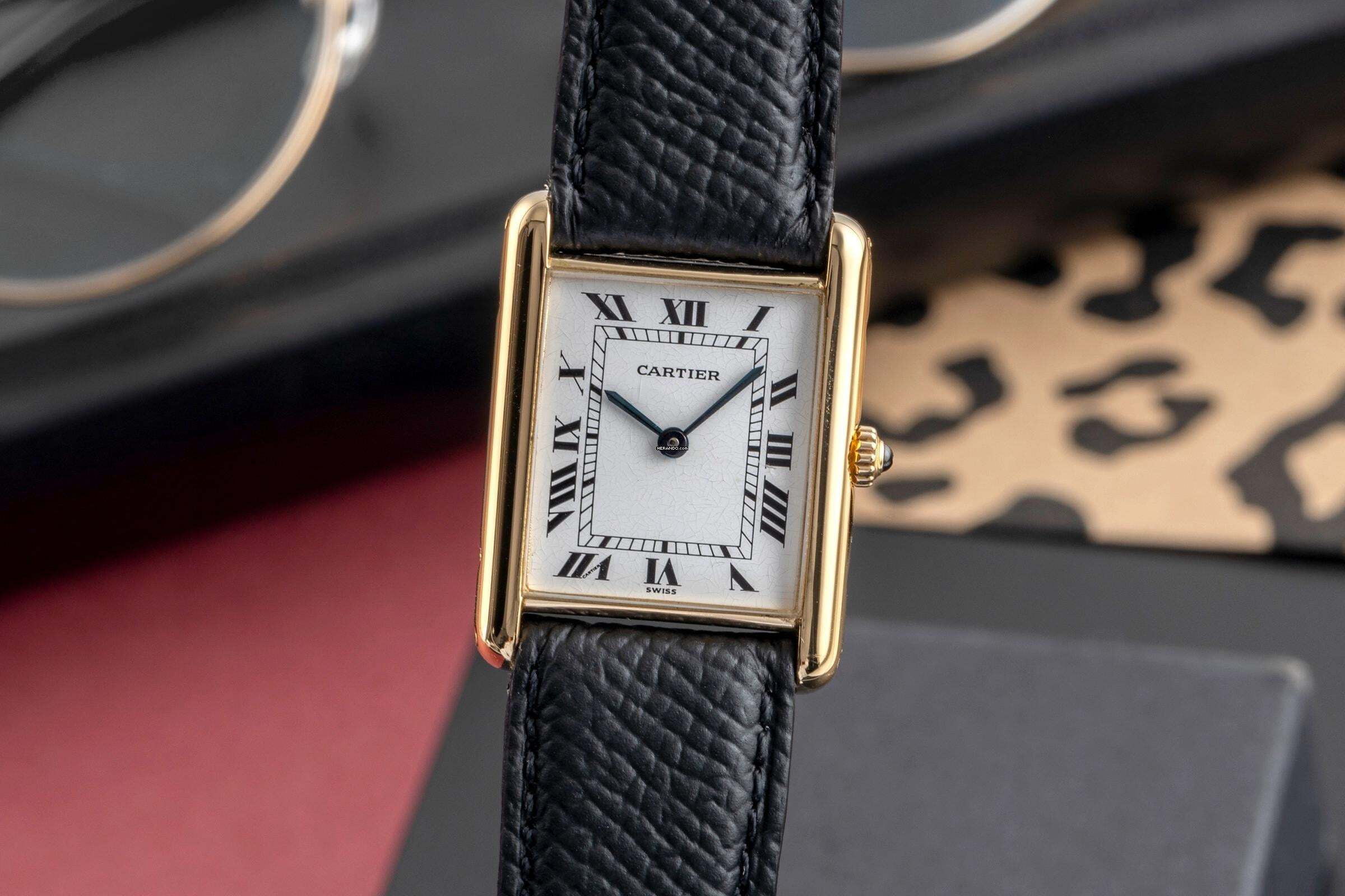 Cartier Tank Louis Cartier LM 18k (0,750) Gold Medium Size Ref. W1512856 88105