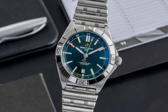 Breitling Chronomat GMT 40 Stahl Automatik Ref. A32398101B1A1 Box & Papiere