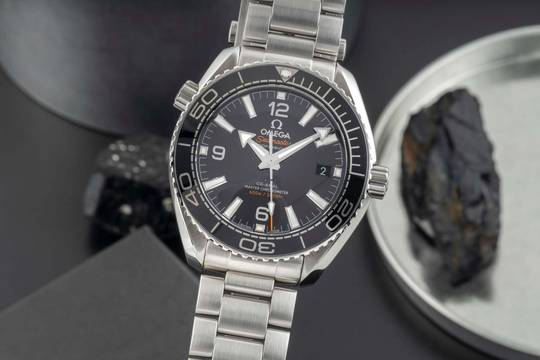 Omega Seamaster Planet Ocean Stahl Automatik Herrenuhr 215.30.40.20.01.001 B&P