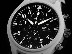 Thumbnail von IWC Fliegeruhr Chronograph Top Gun Pilot´s Watch Top Gun Keramik Ref.IW389105 2026 Full Set Ungetragen Pilot´s Watch Chronograph Top Gun Edition Lake Tahoe Keramik Faltschließe