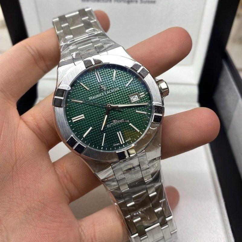 Maurice Lacroix AIKON Automatic 42mm NEW FULL SET
