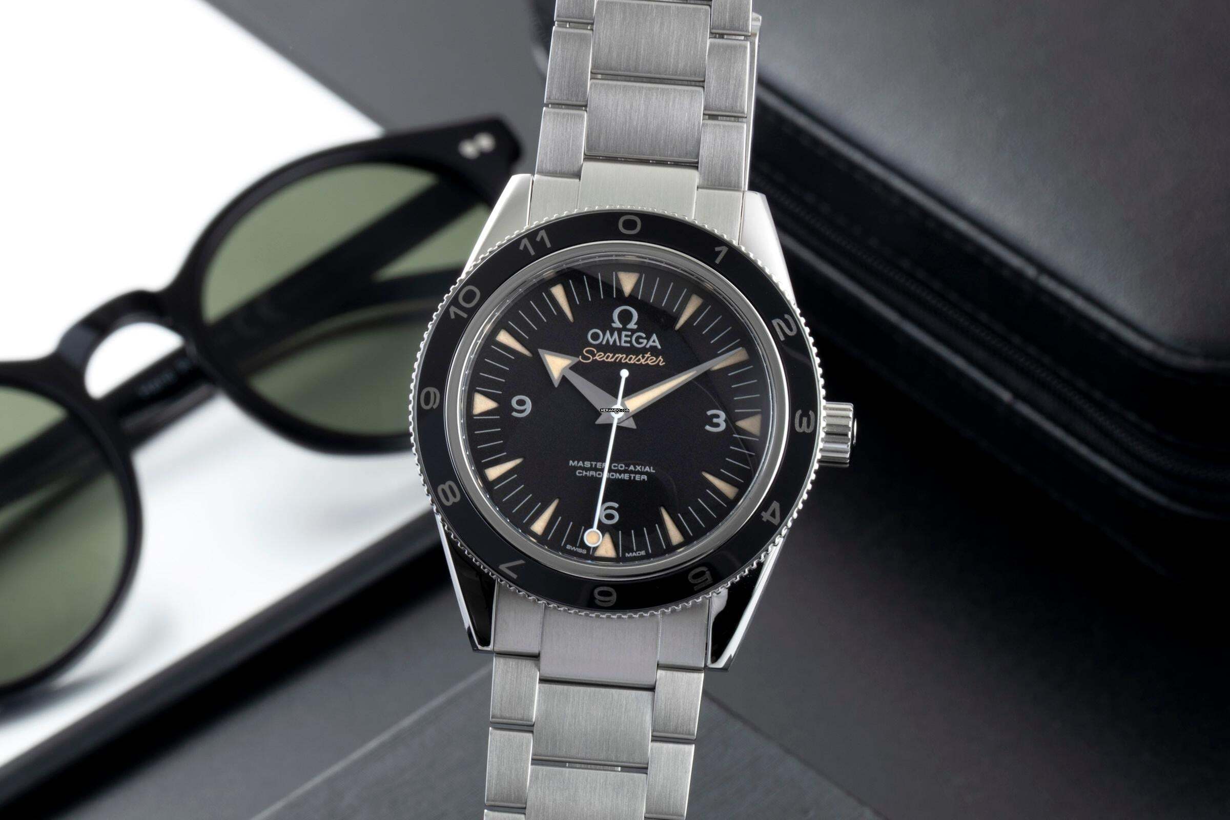 Omega Seamaster 300 Spectre 007 nerezová ocel Automatika Ref. 233.32.41.21.01.001 B&P