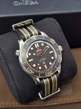 Thumbnail von Omega Seamaster Diver 300 M 210.92.42.20.01.001 James Bond NTTD 007 Edition - Titanium Nato Very Good Full Set 12-2021