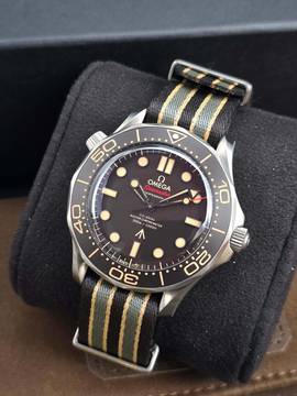  Omega Seamaster Diver 300 M 210.92.42.20.01.001 James Bond NTTD 007 Edition - Titanium Nato Very Good Full Set 12-2021 