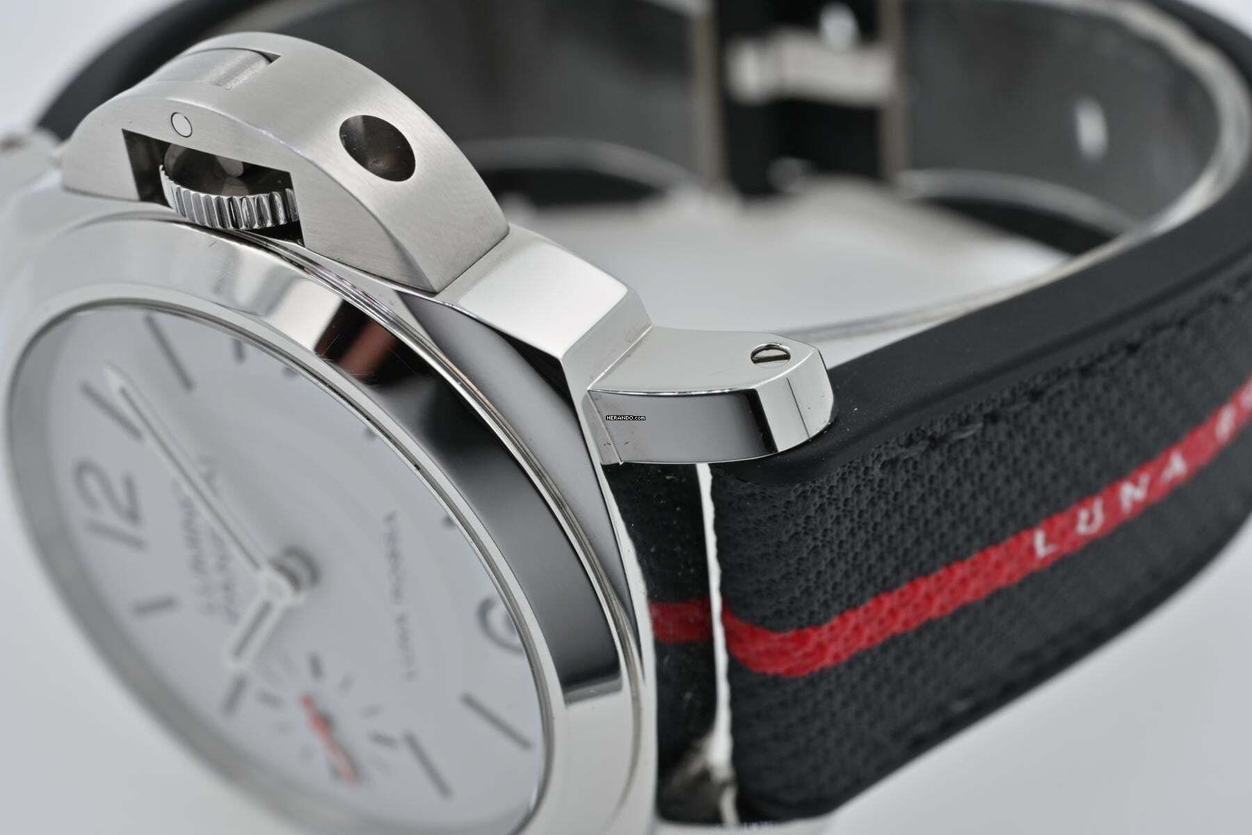 Panerai Luminor Luna Rossa QuarantaQuattro Luna Rossa PAM 1342 White Dial