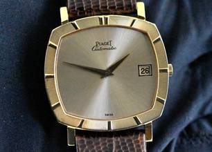 Thumbnail von Piaget rare Vintage TV Screen Date | 13423 | Automatic | yellow gold