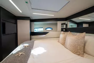 Thumbnail von Pershing 8X