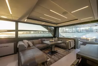 Thumbnail von Pershing 8X