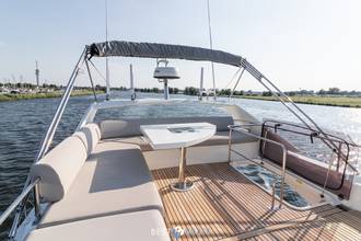 Thumbnail von Prestige 460 FLY RES NOVA