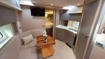 Thumbnail von Cranchi Zaffiro 35 Lying Elsewhere