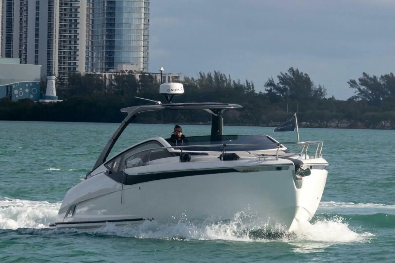 Fairline F Line 33