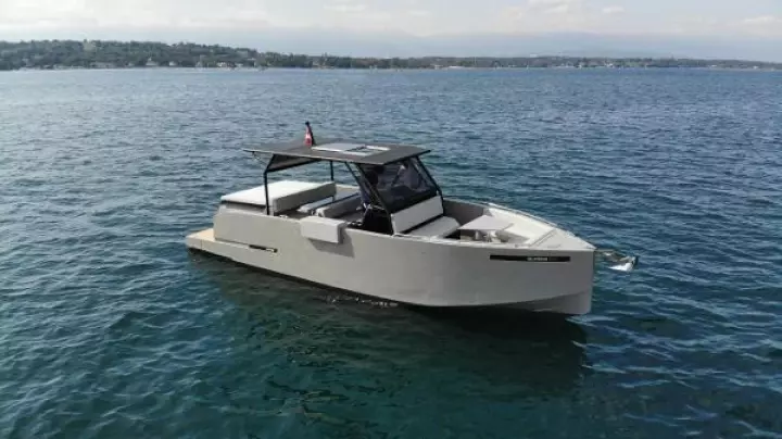 De Antonio Yachts D28 Xplorer
