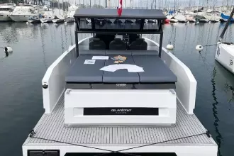 Thumbnail von De Antonio Yachts D28 Xplorer